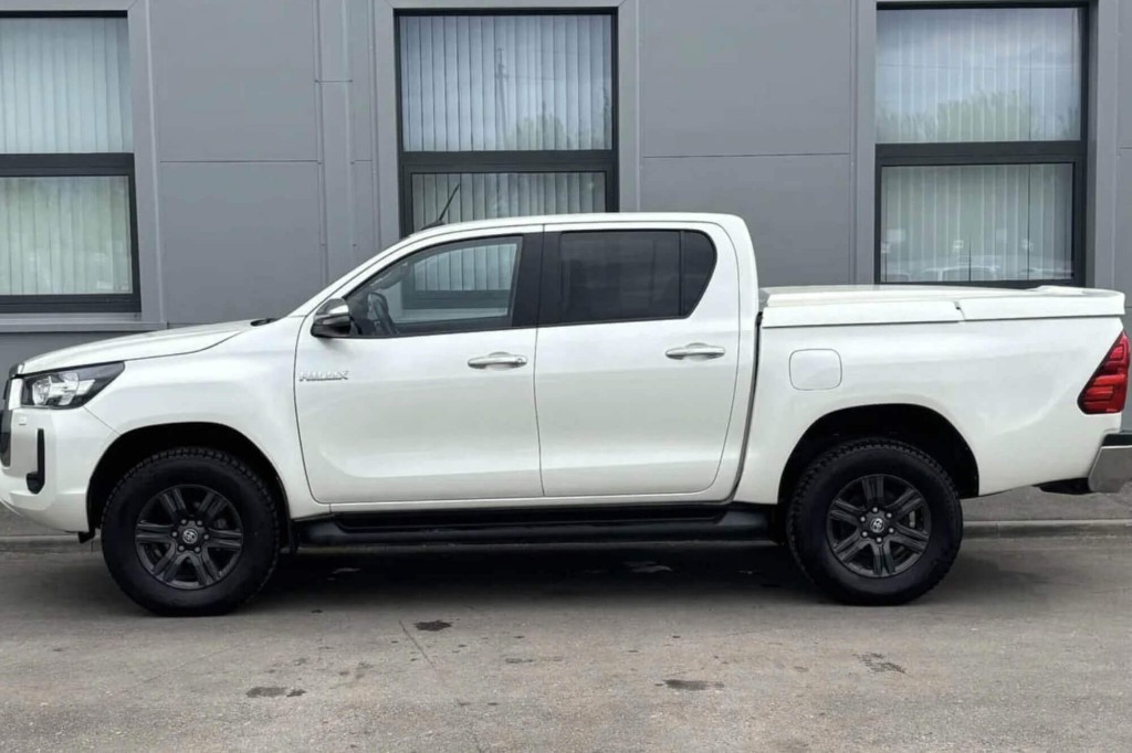 Toyota Hilux pick-up (benne sécurisée)