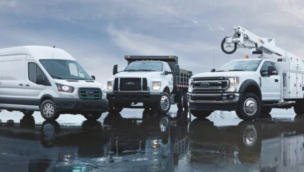 Utilitaires Ford : Transit, porteur benne et nacelle